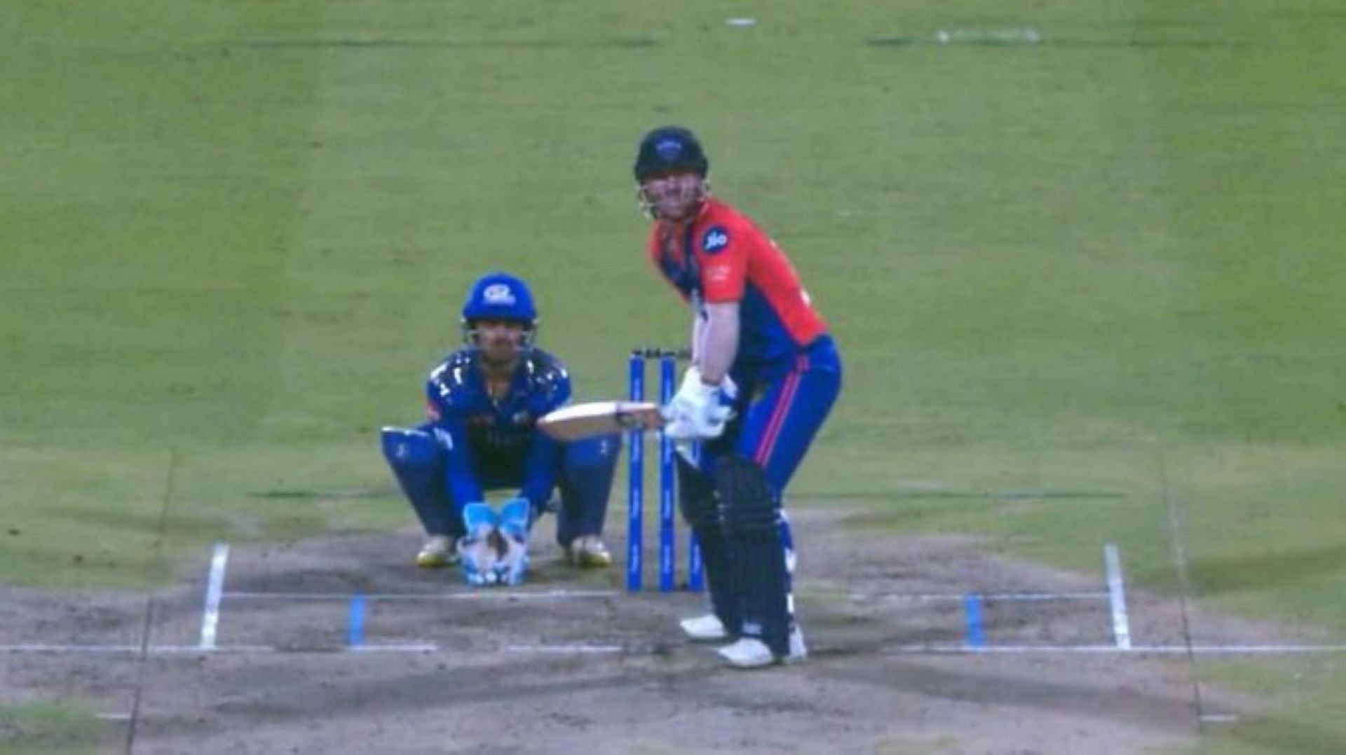David Warner turned right-handed for the free hit ball against MI