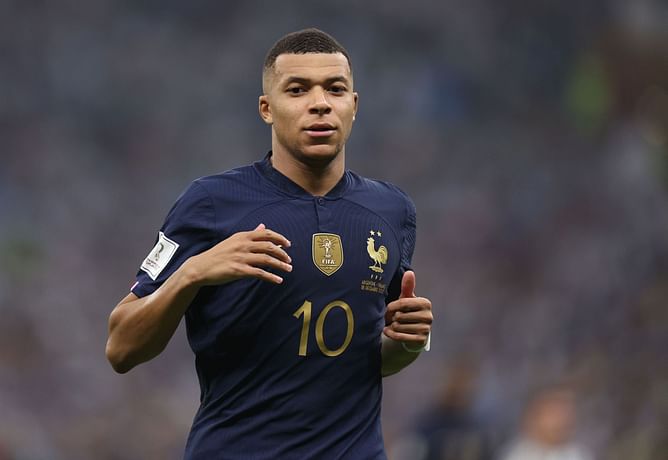 “It’s become ordinary” - PSG attacker Kylian Mbappe supports Bayern Munich star after recent racist abuse