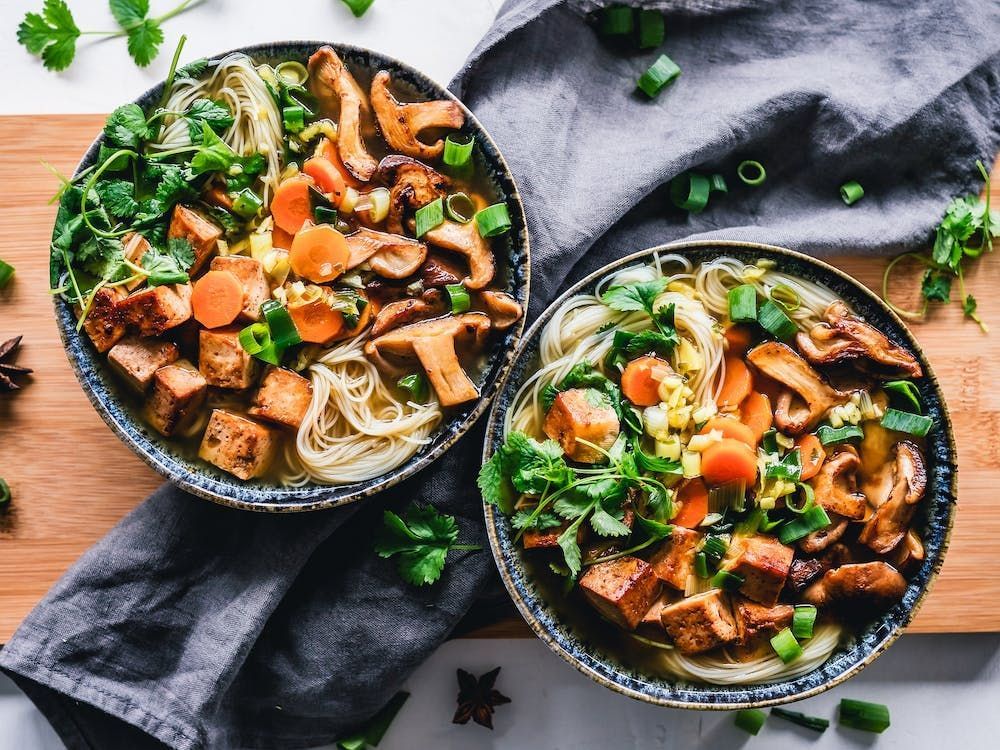 Vegan options (Image via Pexels/Ella Olsson)