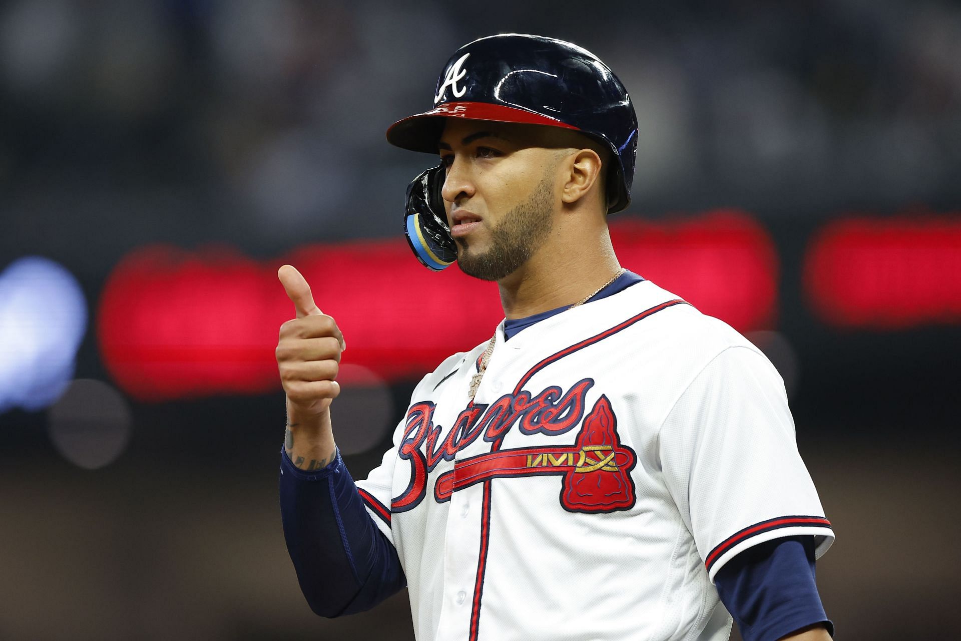 Braves ride big 5th inning to win, extend NL East lead – KTSM 9 News