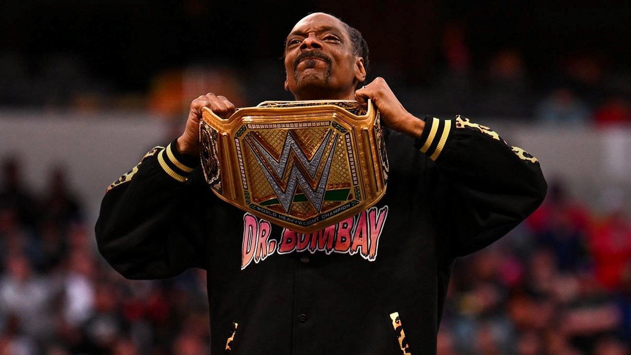 Snoop Dogg had an impromptu match with The Miz at WrestleMania