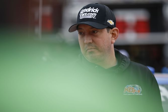 “THE CROISSANTS ARE HERE!”: Kyle Busch wins hearts on the internet for promoting his sponsors in a heartening manner