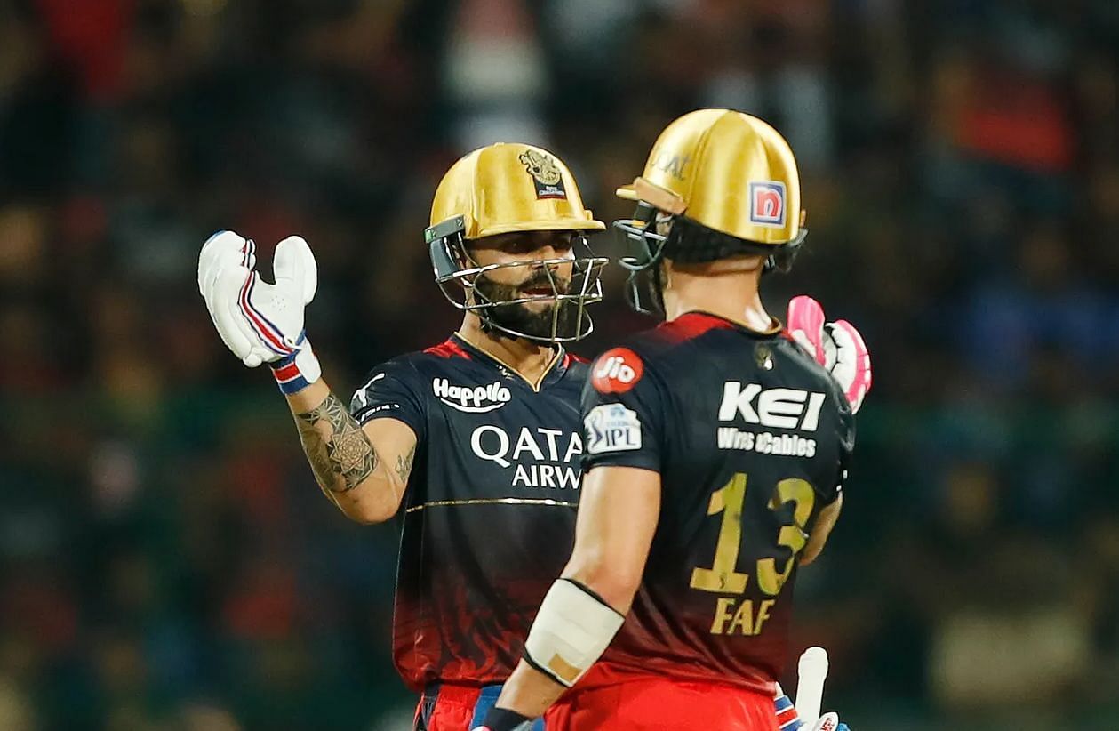 Faf du Plessis and Virat Kohli picked the Mumbai Indians bowling attack apart