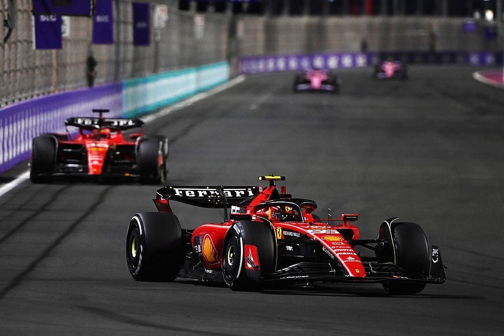 Ferrari SF-23s of Carlos Sainz and Charles Leclerc are distinguishable by their T-Cam colors.