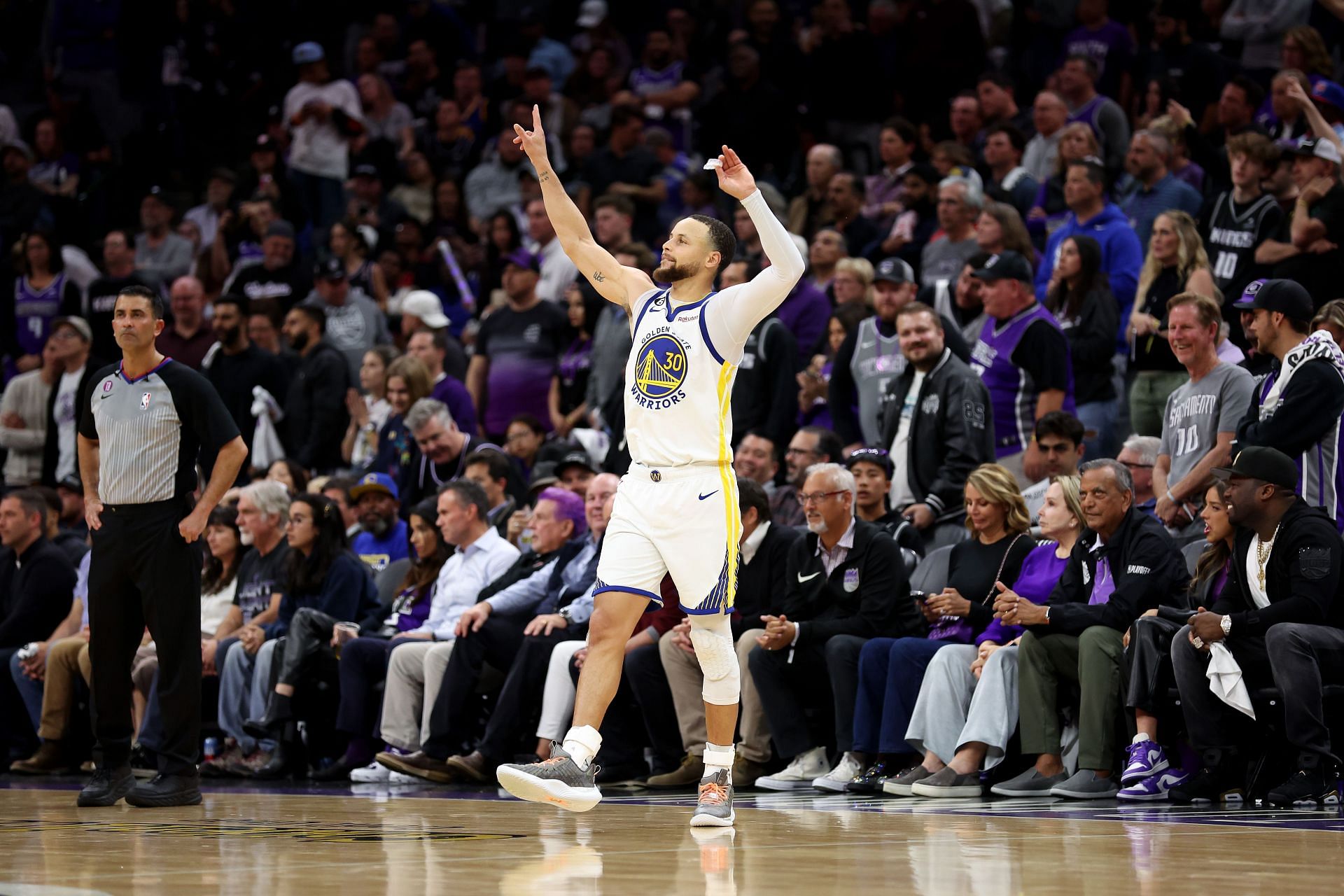 Golden State Warriors vs. Sacramento Kings: Game 2