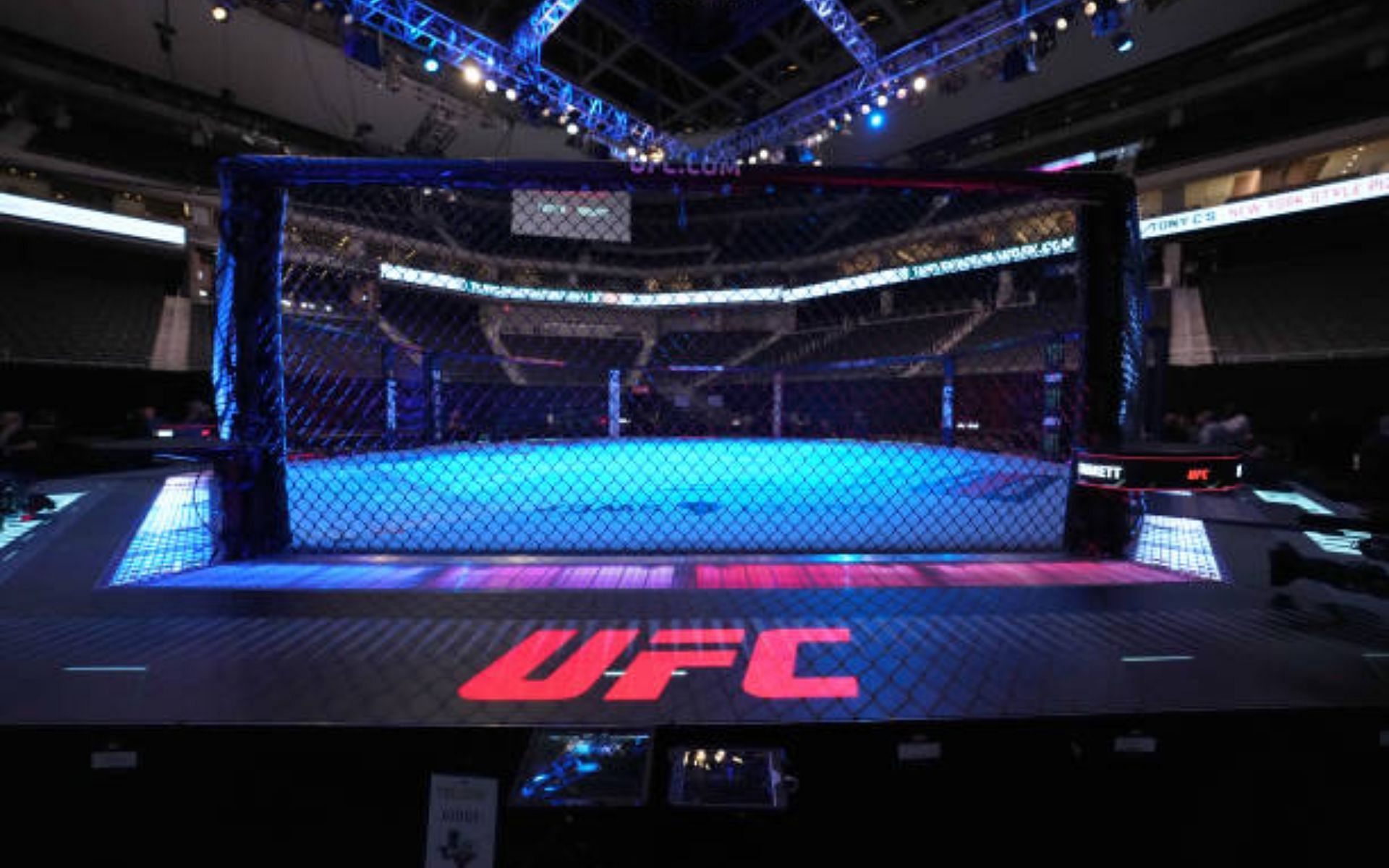 UFC octagon [Image courtesy: @GettyImages]