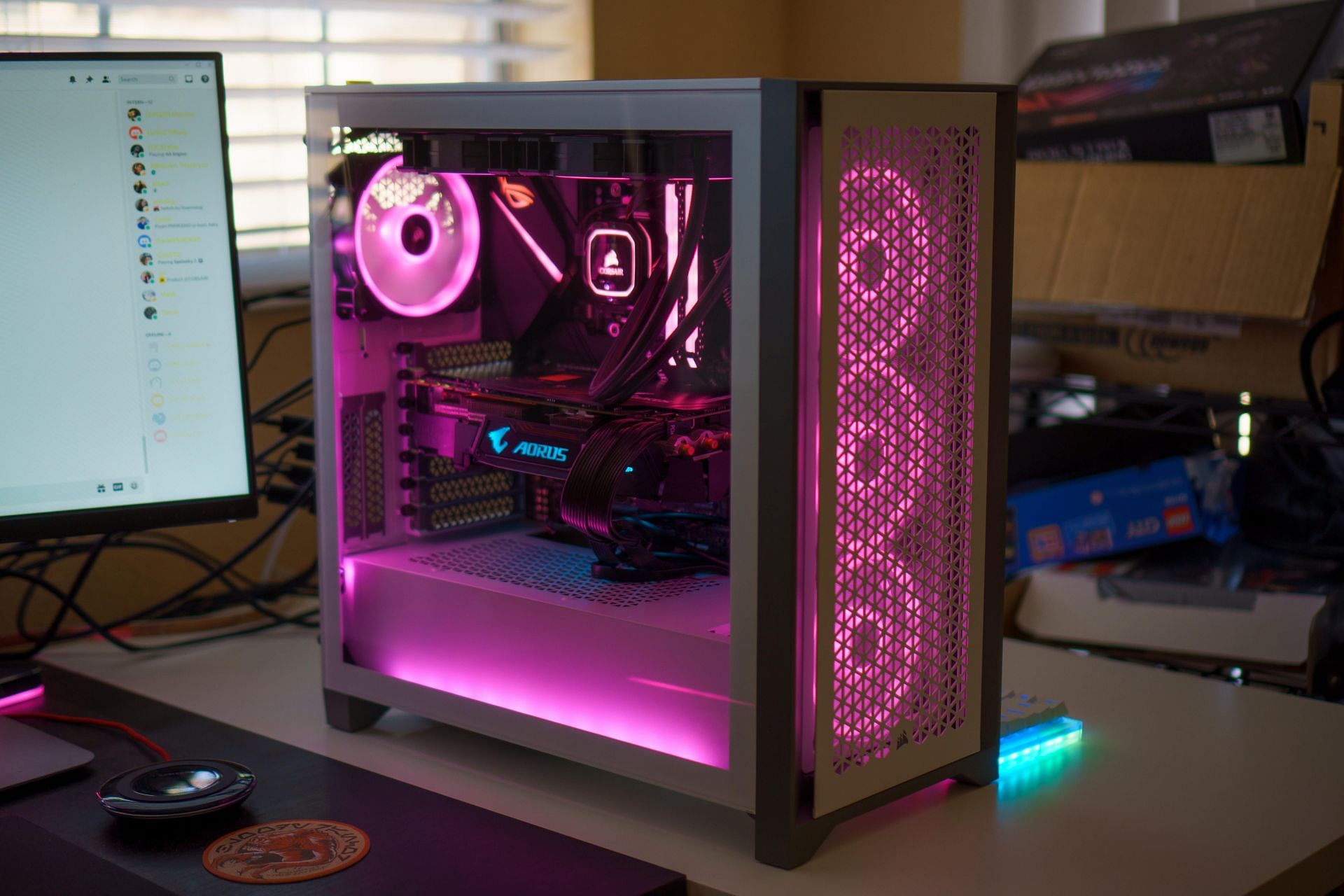 PC build with Corsair 4000D Airflow (Image via u/NavyCobra1417/Reddit)