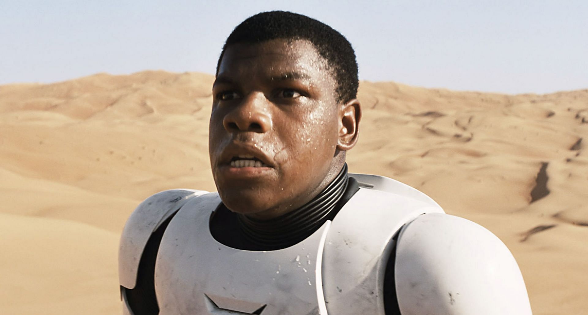 John Boyega&#039;s character Finn was initially introduced as a stormtrooper in The Force Awakens (Image via Lucasfilm)