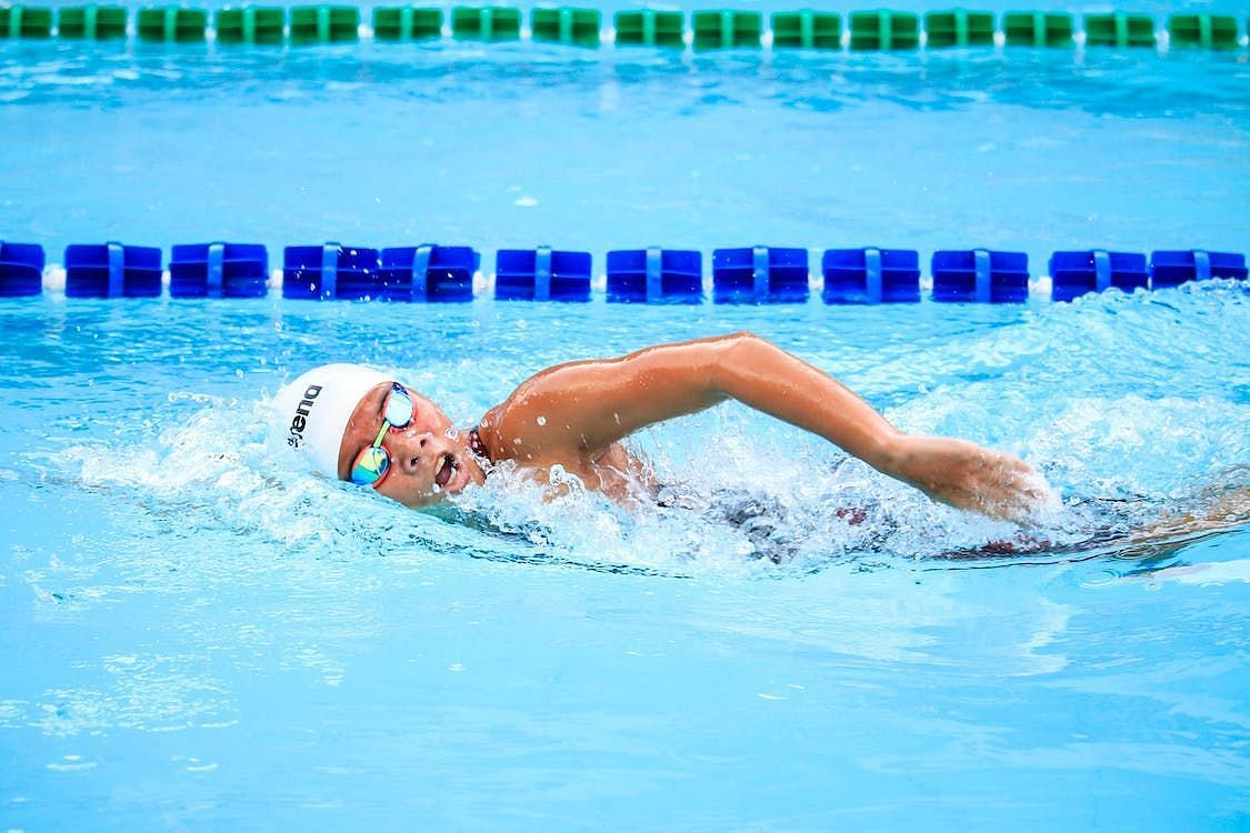 Recurrent swimmer&#039;s ear may indicate an underlying condition. (Pic via Pexels/Jim De Ramos)