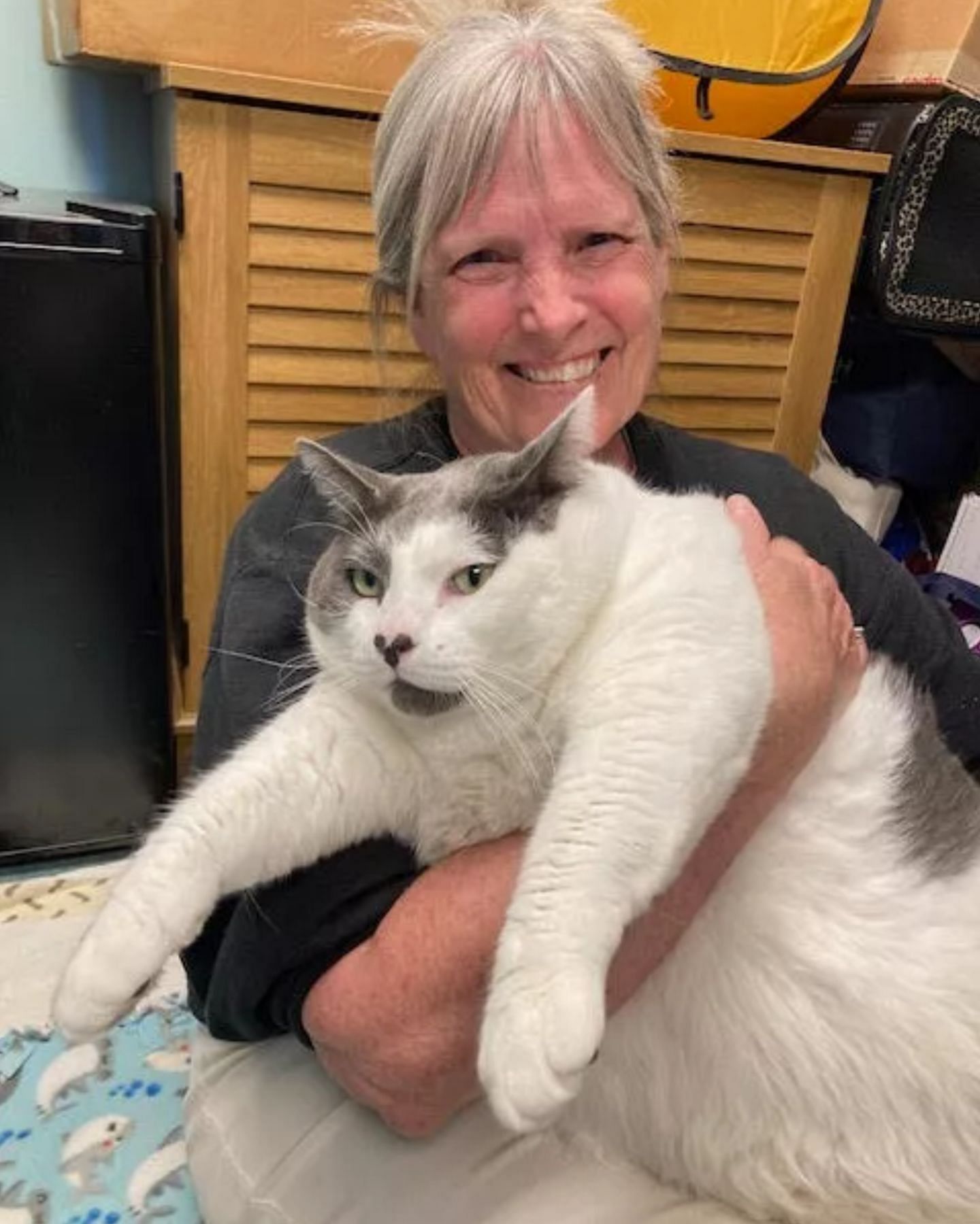 Patches with his new owner, Kay Ford. (Image via Facebook/Kay Ford)