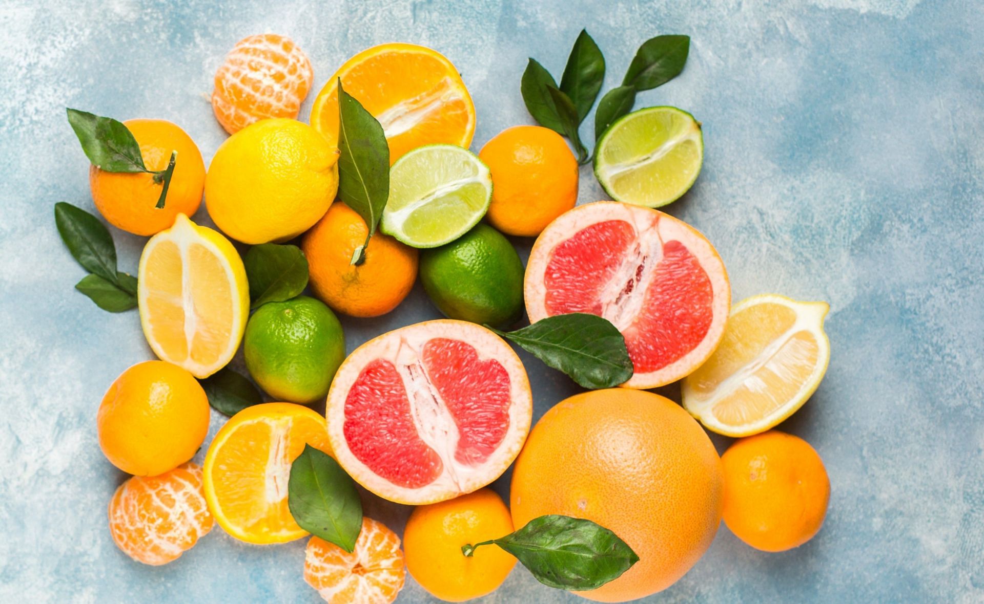 Citrus fruits plays a crucial role in maintaining eye health (Image via Pexels)