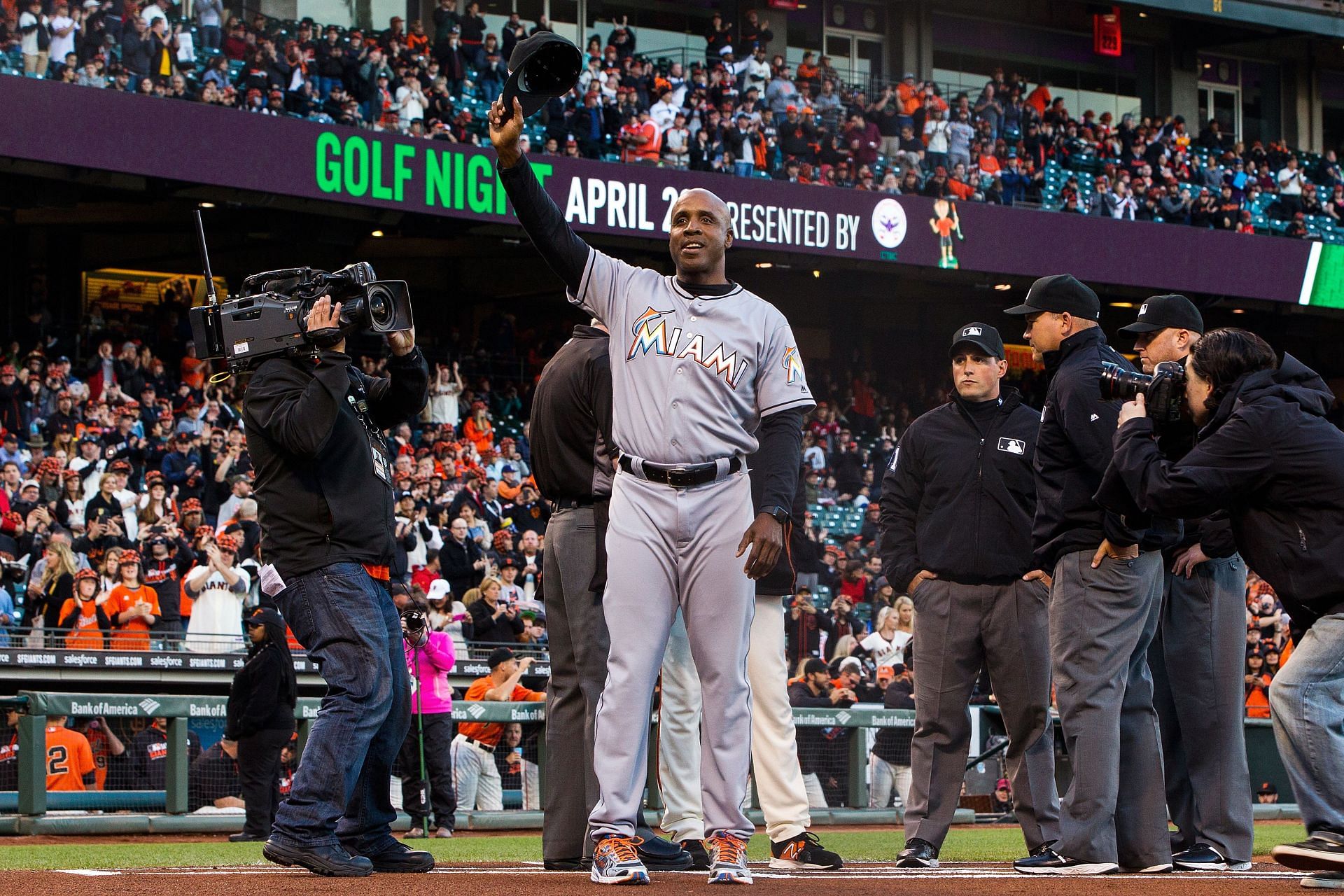 Put Barry Bonds in a Legends Home Run Derby, please - The Athletic