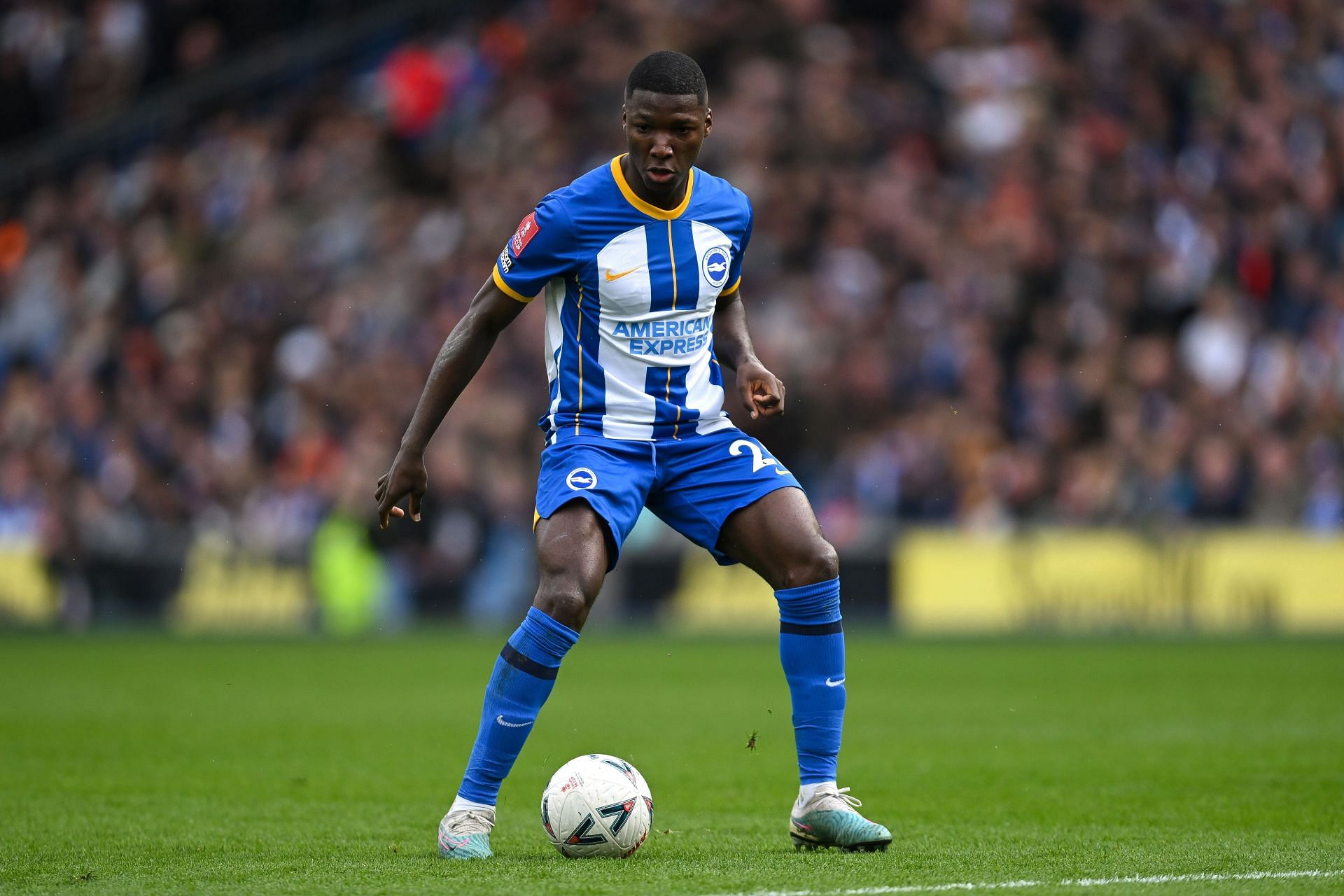 Brighton & Hove Albion v Grimsby Town: Emirates FA Cup Quarter Final