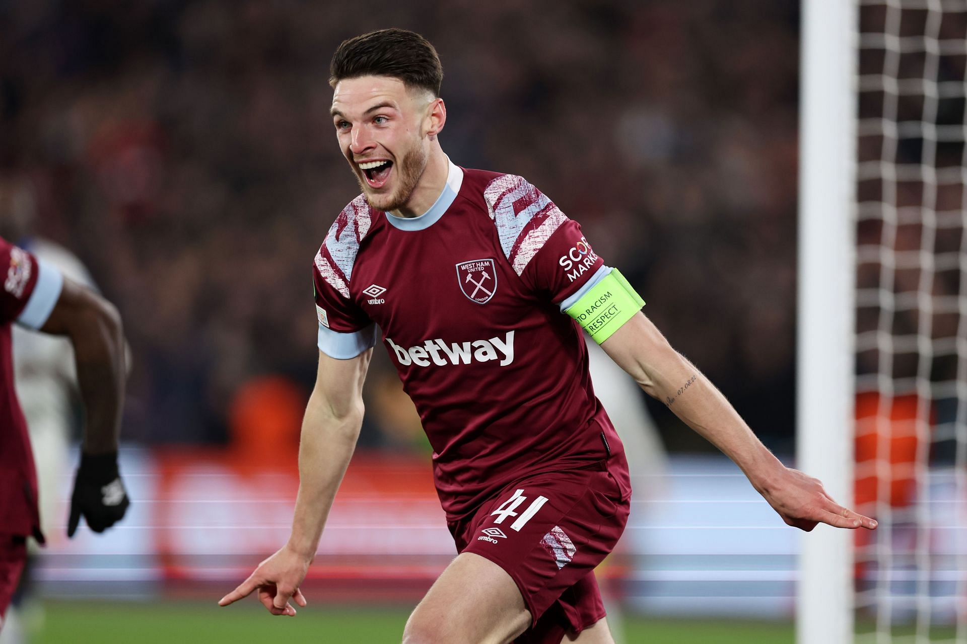 Declan Rice is eager to move to the Emirates.