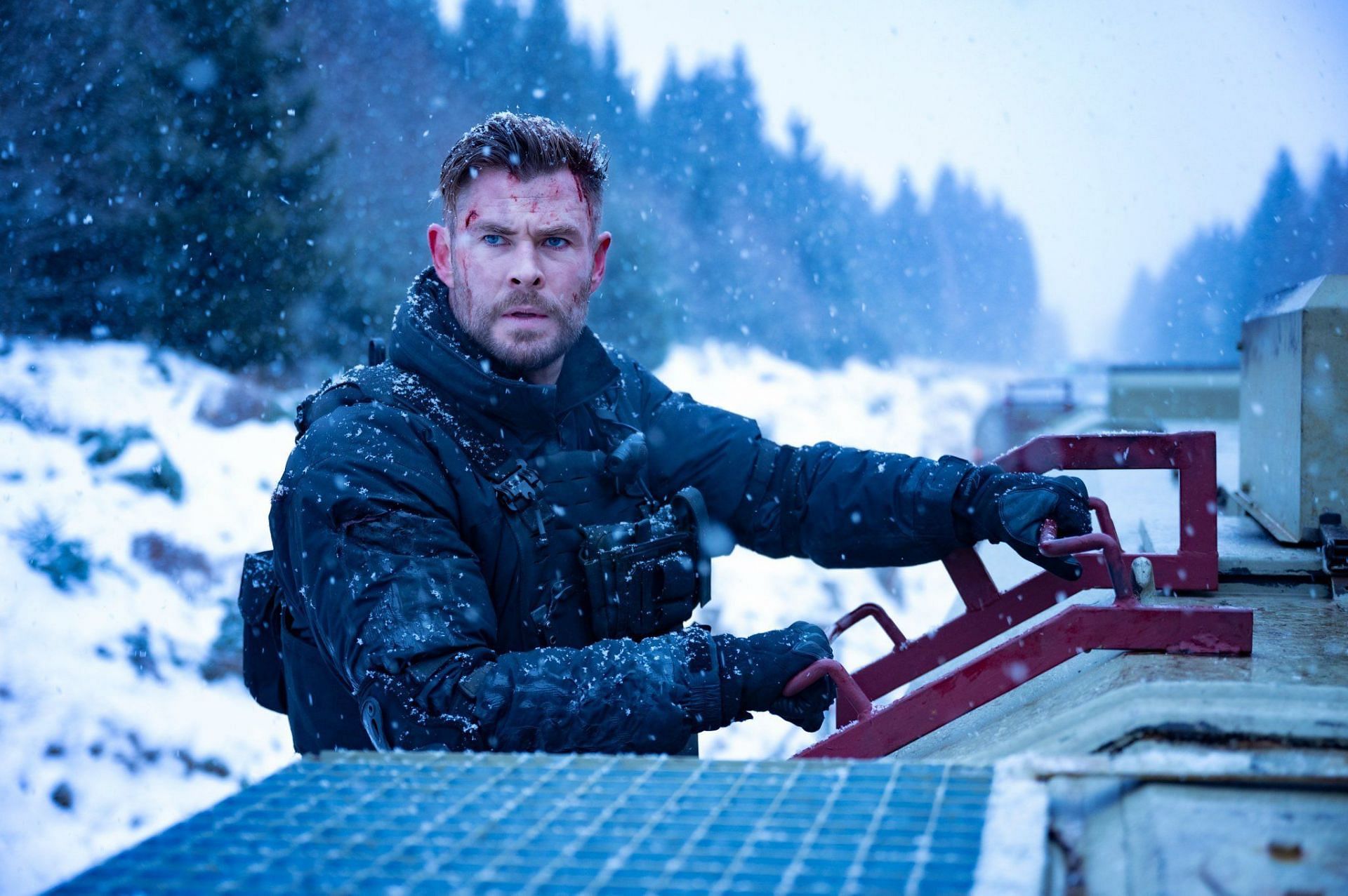 Chris Hemsworth in Extraction 2 (Image via Netflix)