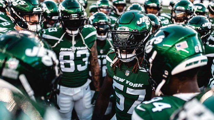 New York Jets' DB and special-teams standout Justin Hardee is the Week 3  NFLPA Community MVP after he donated $5,000 worth of school…