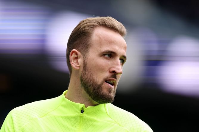 "The situation is so delicate" - Dimitar Berbatov delivers verdict on whether Tottenham striker Harry Kane will move to Manchester United
