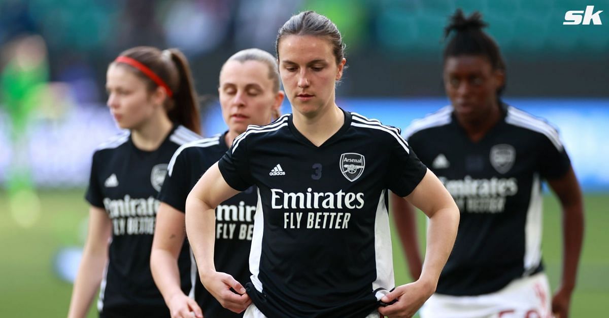 Arsenal Women's plane catches fire on runway to delay return from
