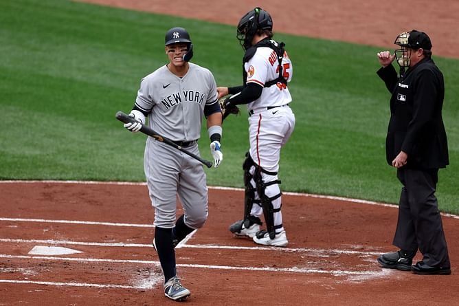 When Braves legend Chipper Jones explained why Alex Rodriguez was sometimes  booed by fans at Yankee stadium