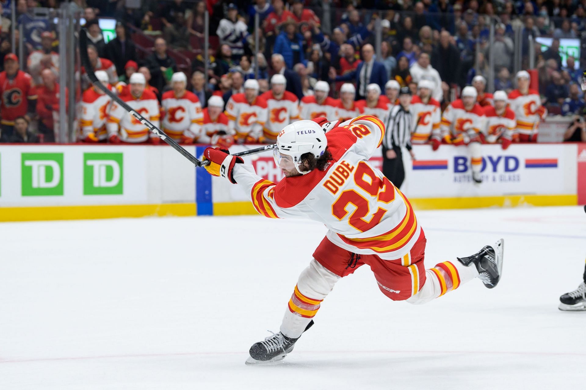 Calgary Flames v Vancouver Canucks