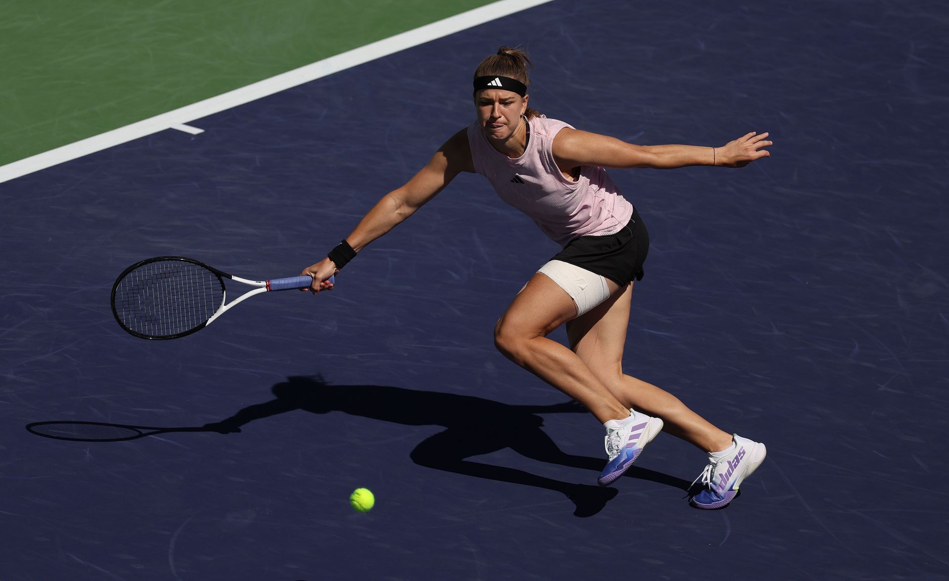 Karolina Muchova at the 2023 BNP Paribas Open.