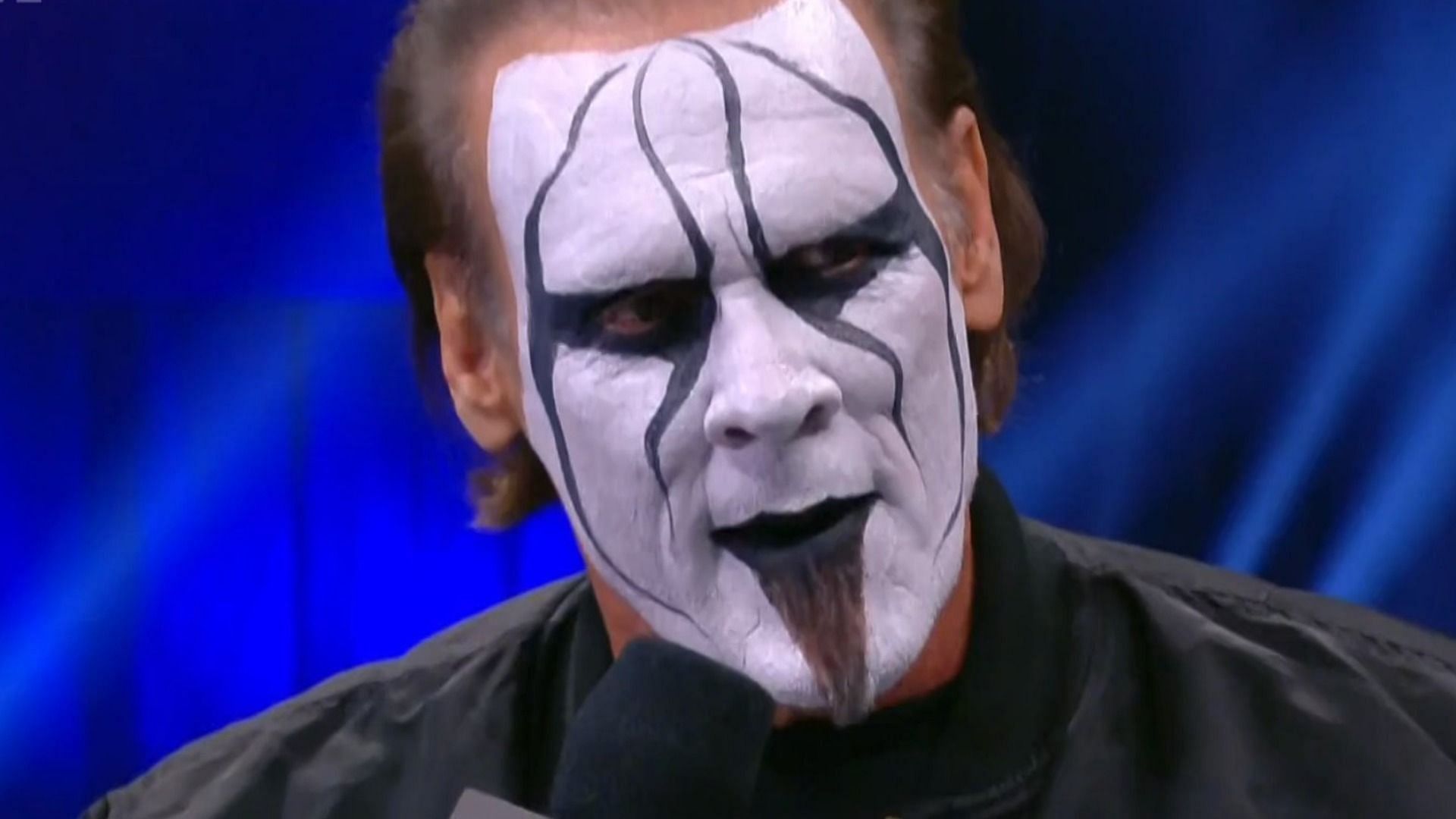 Sting showed up on AEW Dynamite this week.