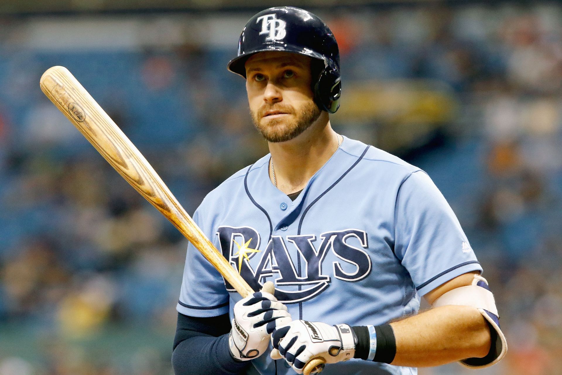 Viral Video of the Day: Evan Longoria saves reporter from baseball