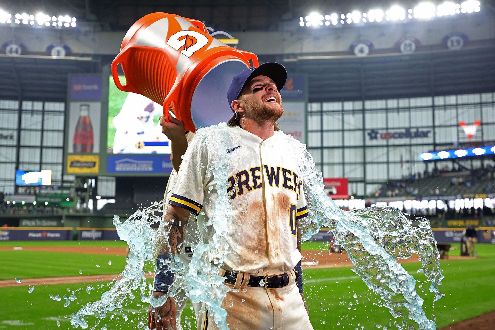 a moment brewers fans will never forget #mlb #brewers #fail #fyp