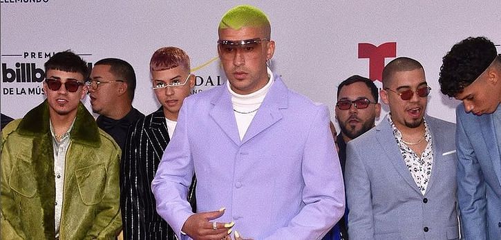Bad Bunny family in detail: mother, father, brothers, girlfriend -  Familytron