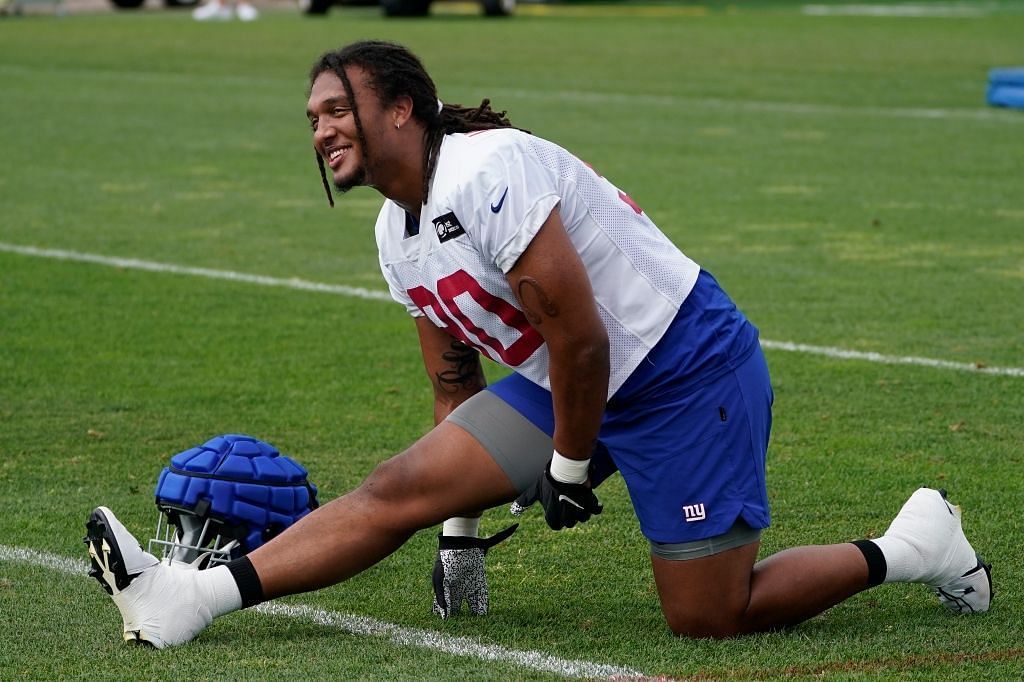 Ryder Anderson is the only defensive end on the Giants' roster.