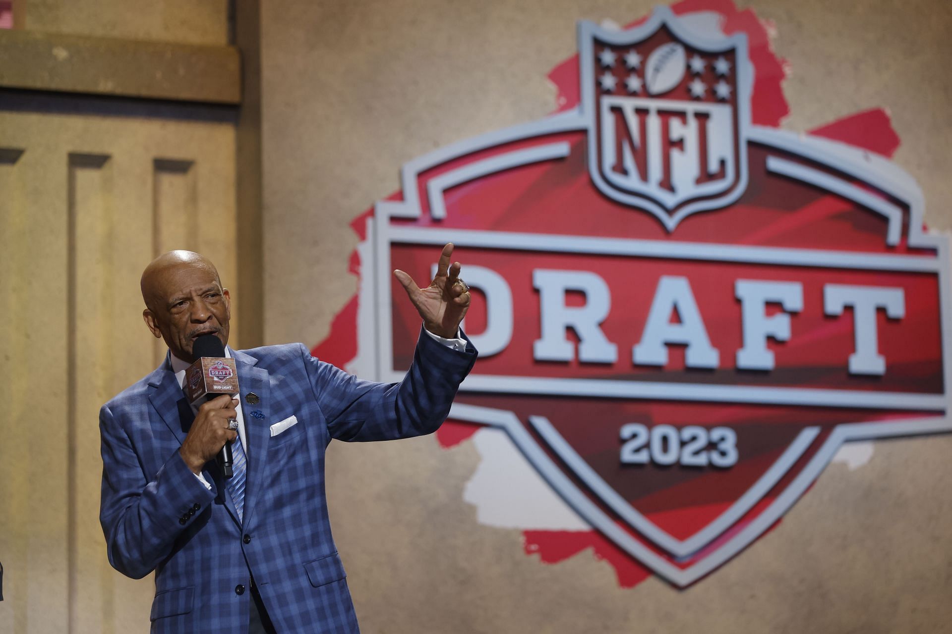 Here Is How the NFL Draft Host City Is Selected Each Year – NBC