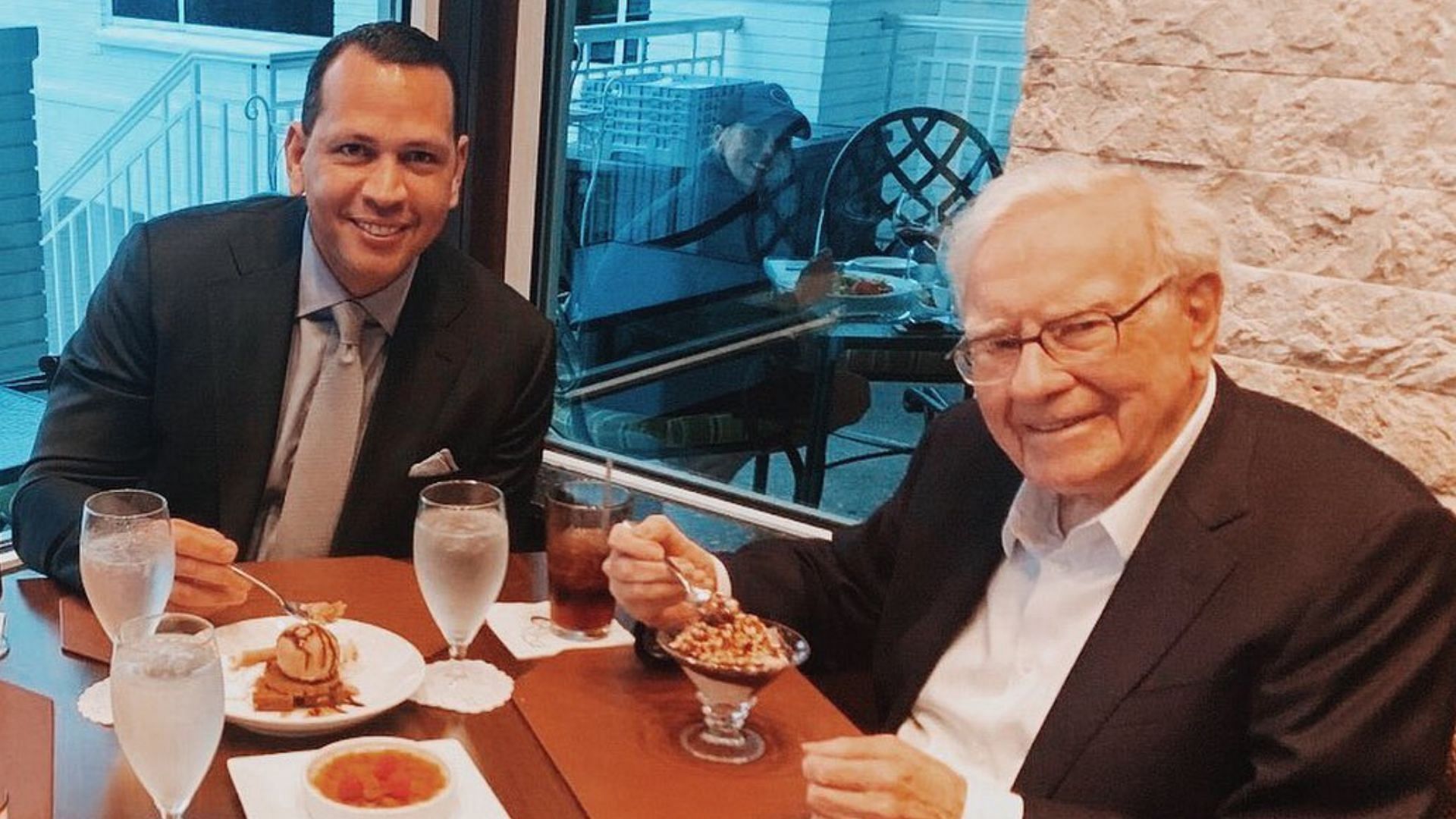 Alex Rodriguez and Warren Buffett in 2019 (Source: Facebook)