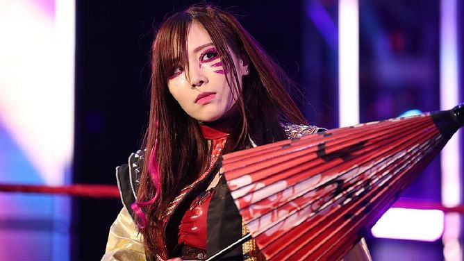 Kairi Sane 'likes' tweet criticizing 34-year-old WWE Superstar