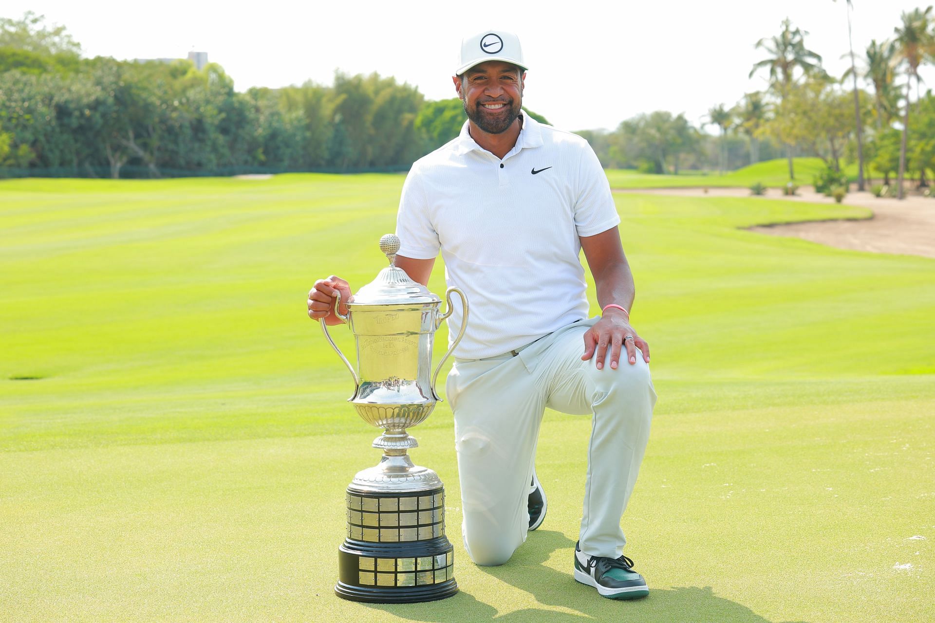 Shop Tony Finau's fresh, white final-round look at the Mexico Open