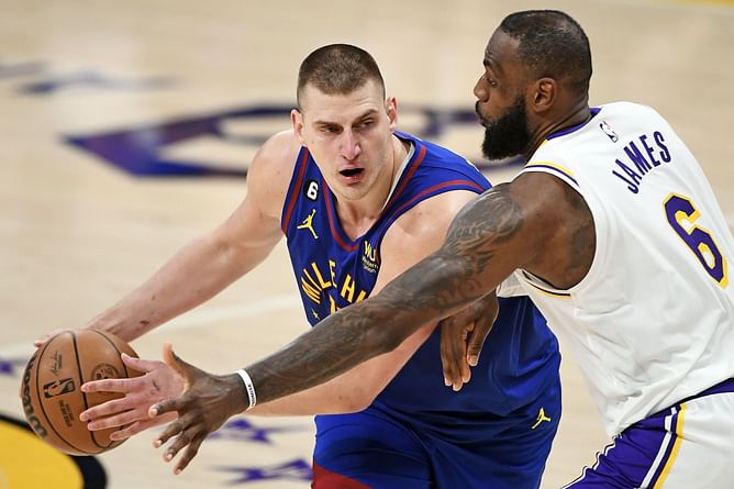 Watch- Nikola Jokic hits an insane fadeaway three in the face of LeBron James