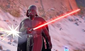 Fortnite: How to damage an enemy player that is wielding a Lightsaber or DC-15 Blaster