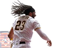 San Diego Padres fans feeling festive as team rallies to sweep San Francisco Giants: "Sunday Funday in Mexico City"