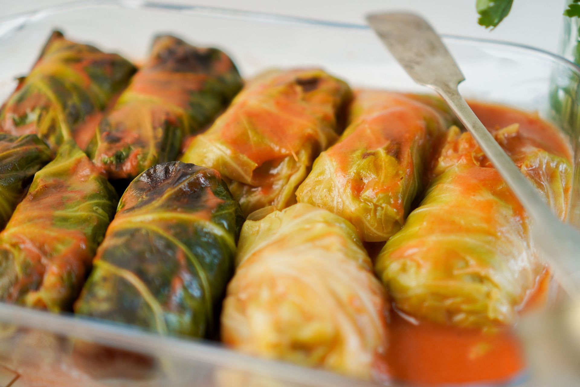 Nutrition in cabbage: Cabbage meat wraps are popular. (Image via Unsplash/Karolina Kołodziejczak)