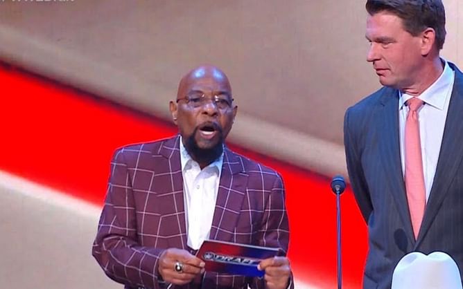 Teddy Long reveals what he saw backstage during the WWE Draft (Exclusive)