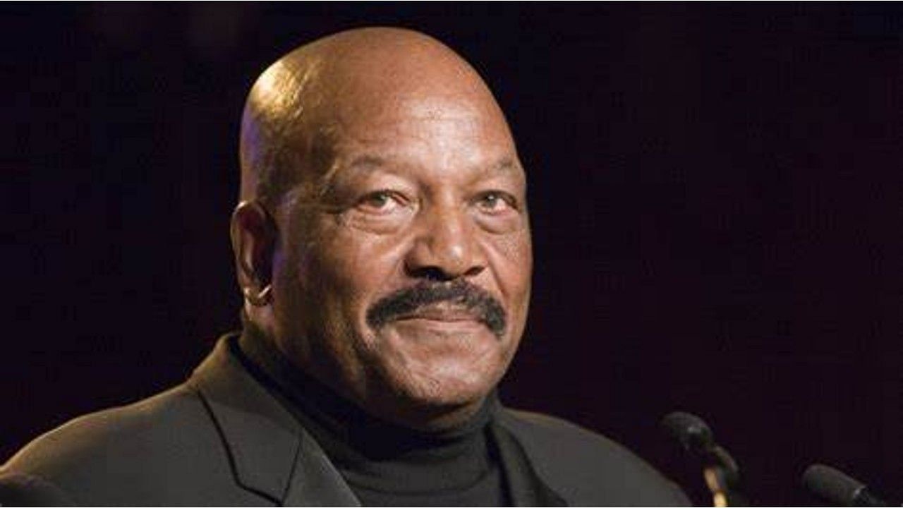 Longtime Cleveland Browns legend Jim Brown died late last week. 