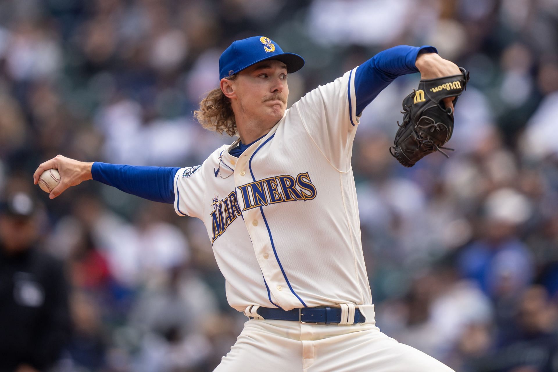 Seattle Mariners fans gushing as rookie pitcher Bryce Miller dominant