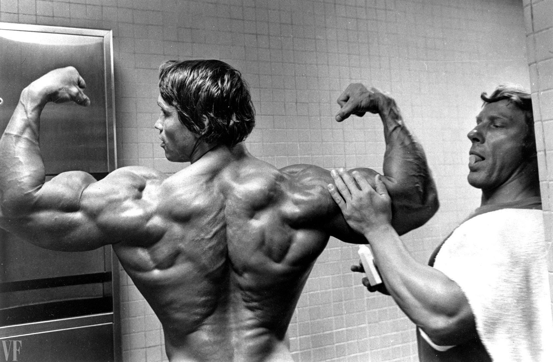 Chase the pump says Arnold Schwarzenegger. (Image via Pinterest)