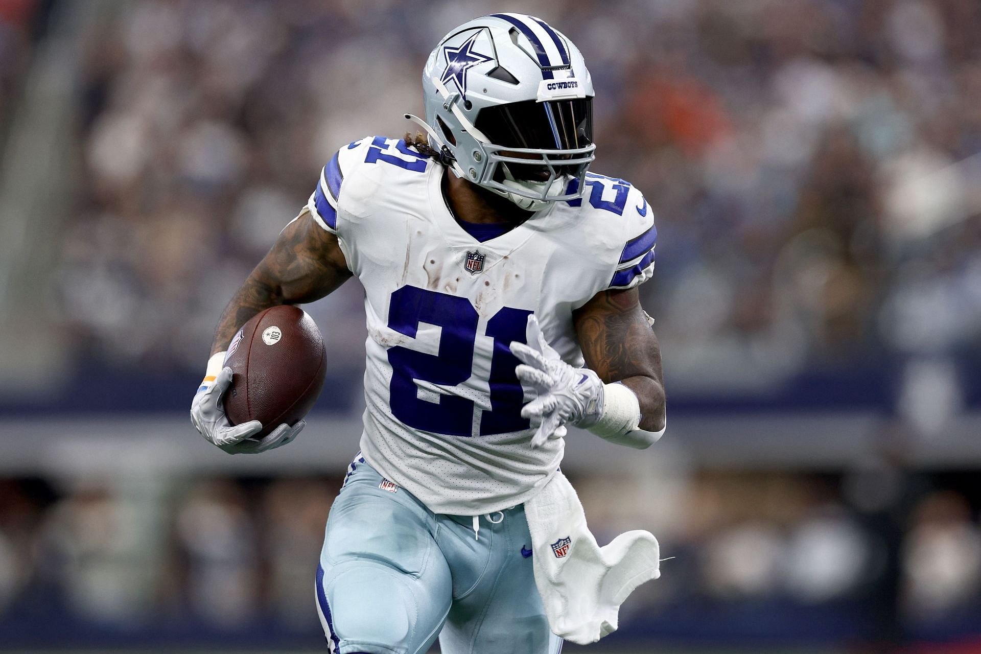 RUMOR: Former Cowboys RB Ezekiel Elliott Now Projected To Sign Cheap Deal  With AFC Contender