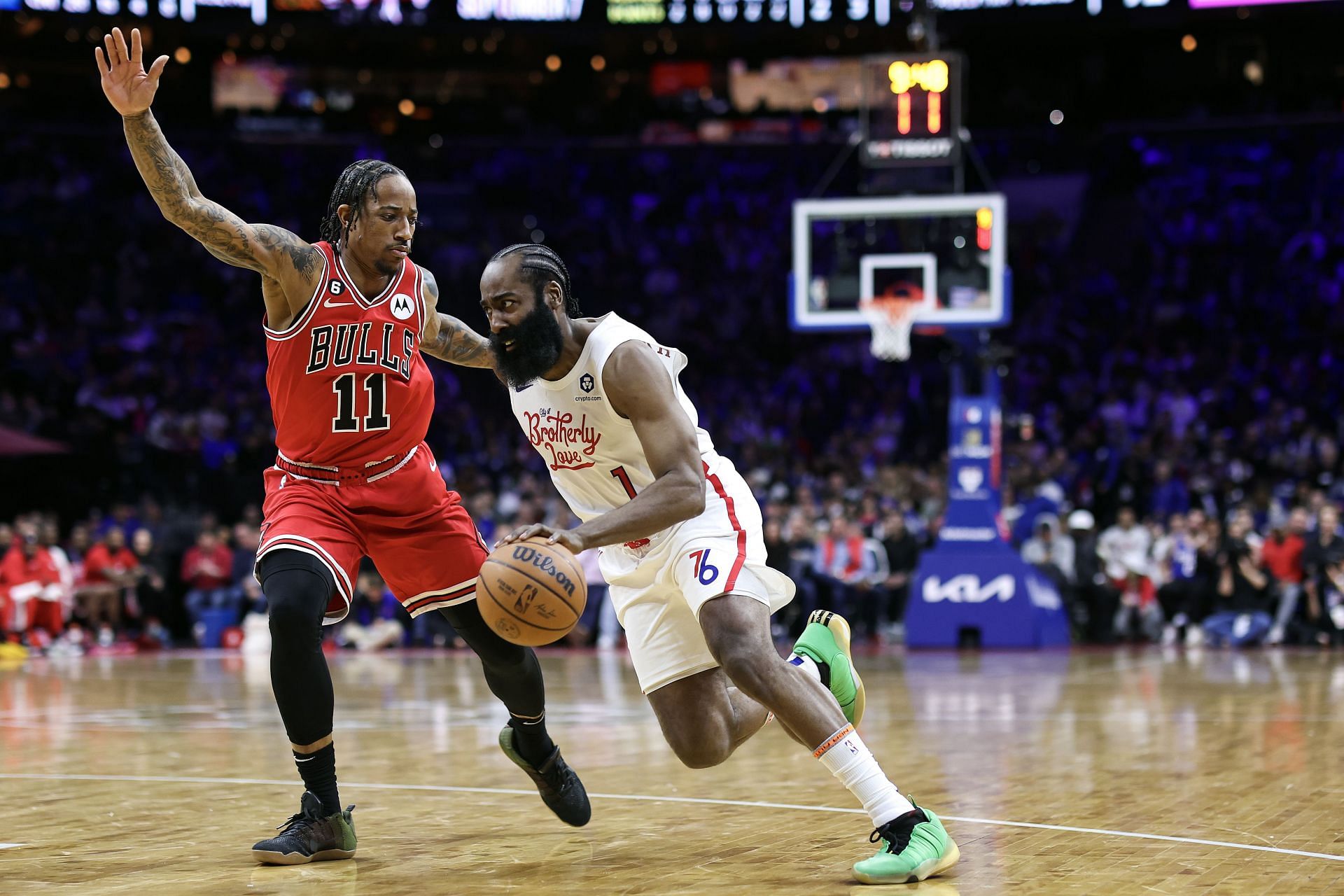 Will the Bulls look to sign James Harden? (Image via Getty Images)