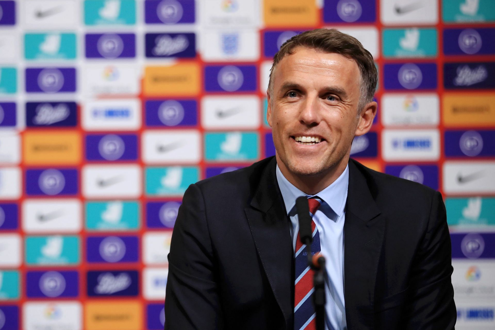 Phil Neville confirmed Inter Miami&#039;s interest in Messi.