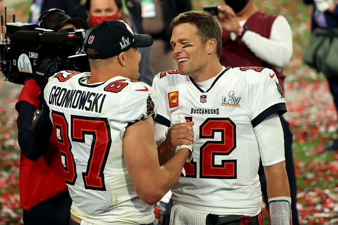 Rob Gronkowski's mom wants NFL icon to be like Tom Brady - "Why don't you do that?"