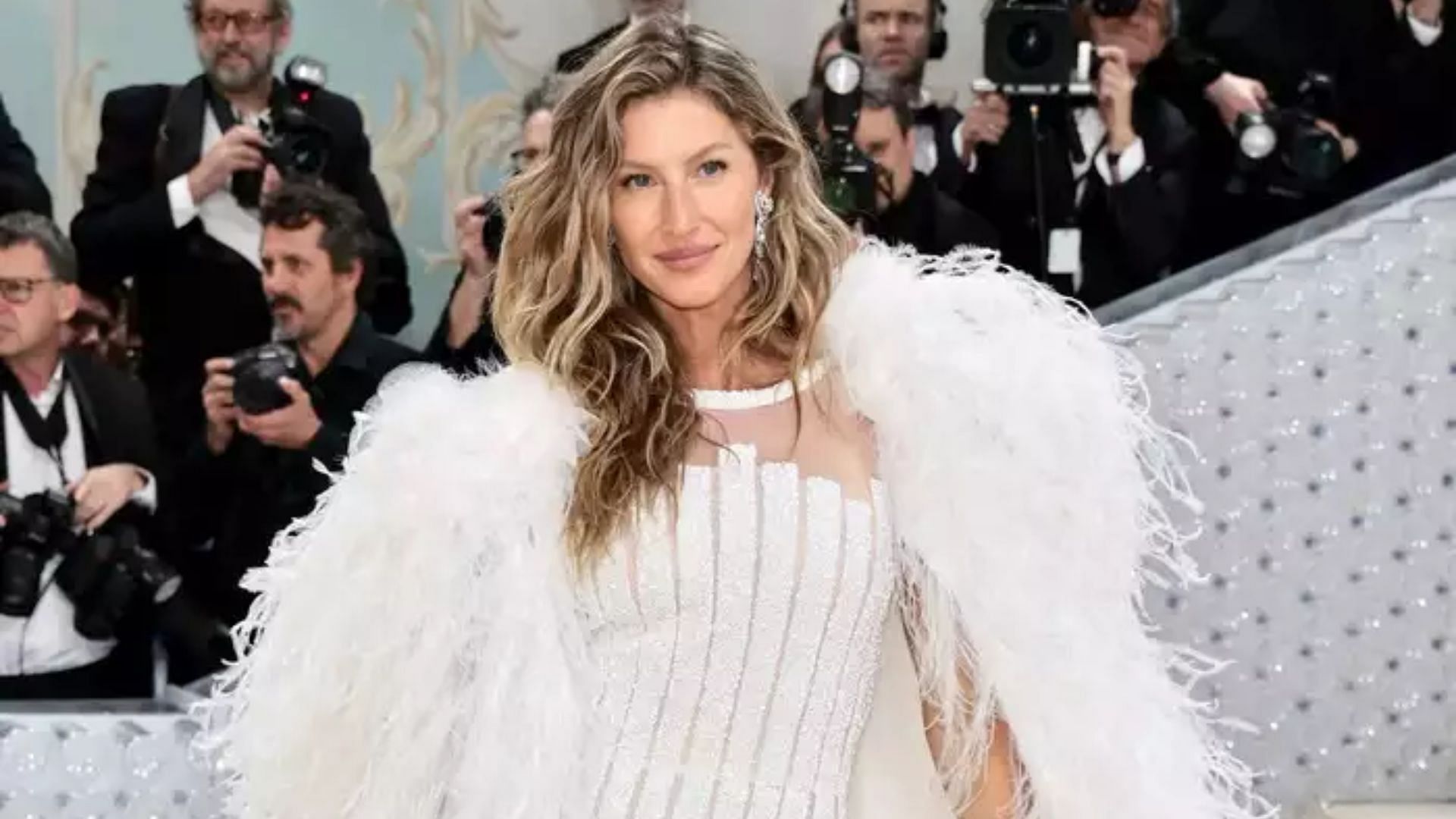 Gisele Bundchen dons stunning Chanel outfit in first Met Gala appearance post-Tom Brady breakup (Image credit: Jamie McCarthy/Getty Images)