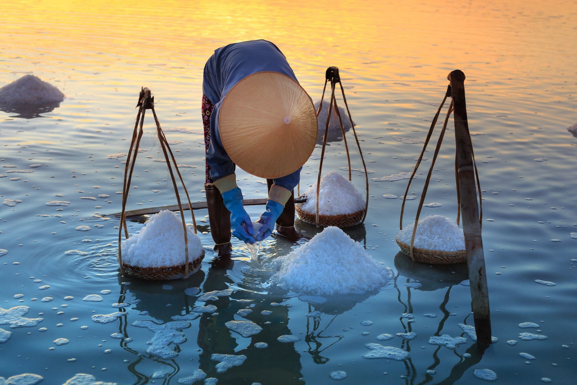 Celtic sea salt is made by evaporating water from saltwater lakes or oceans. (Photo via Pexels/Quang Nguyen Vinh)