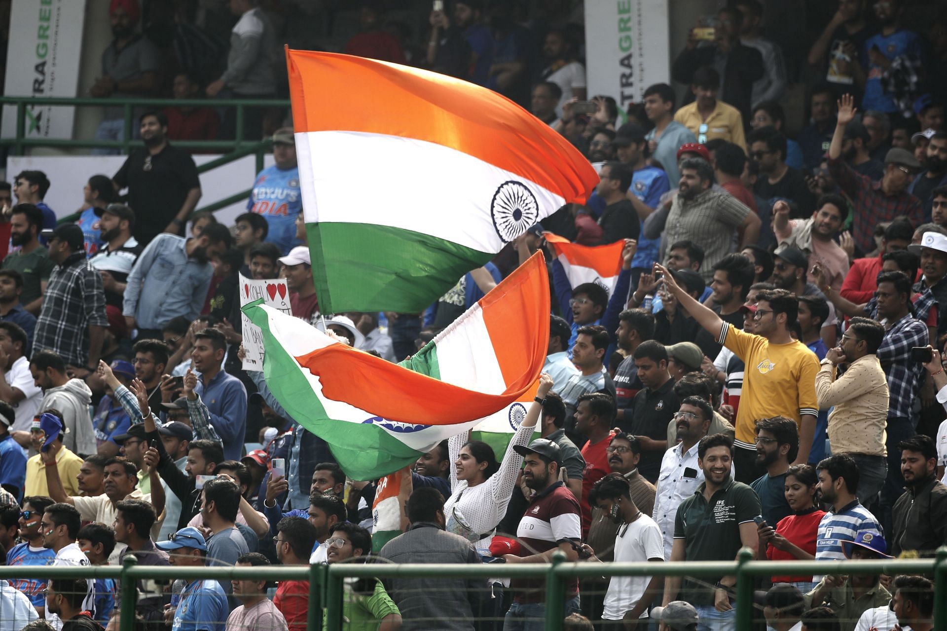 India v Australia - 2nd Test: Day 2