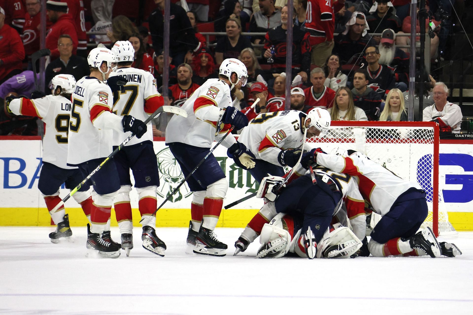 Panthers defeat Hurricanes 3-2 with 12.7 seconds left in the fourth  overtime – the sixth-longest game in NHL history